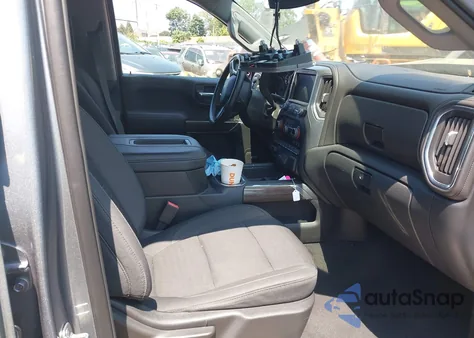 2019 Chevrolet Silverado 1500 Rst from USA, damaged, VIN 1GCRYEEK6KZ362131